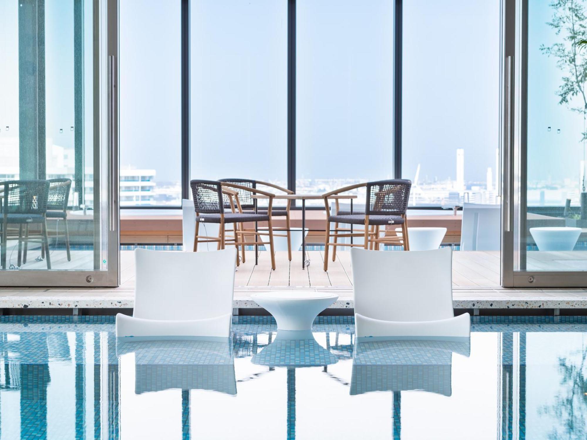 Mitsui Garden Hotel Yokohama Minatomirai Premier Ngoại thất bức ảnh The Sky Pool